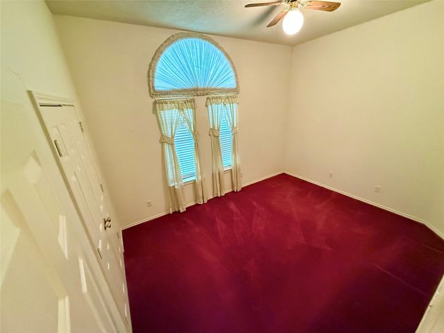 2103 Pecan Street, Bonham, TX 75418