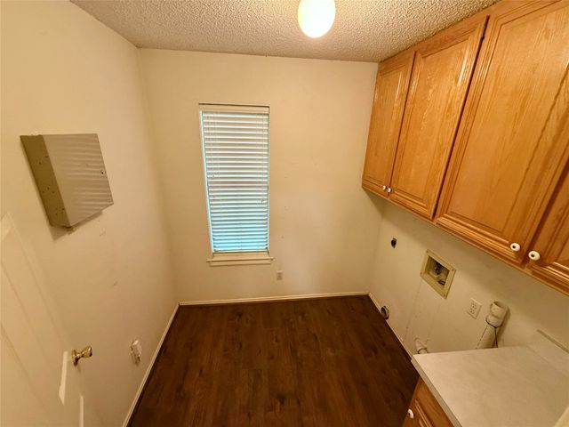 2103 Pecan Street, Bonham, TX 75418