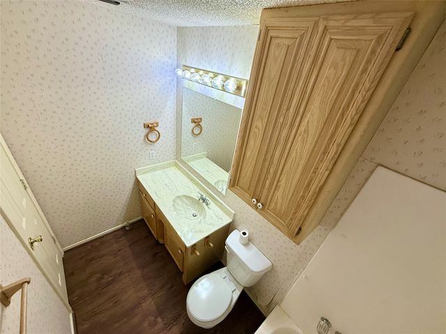 2103 Pecan Street, Bonham, TX 75418