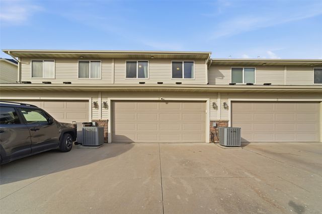 1401 N 6th Street 3, Indianola, IA 50125