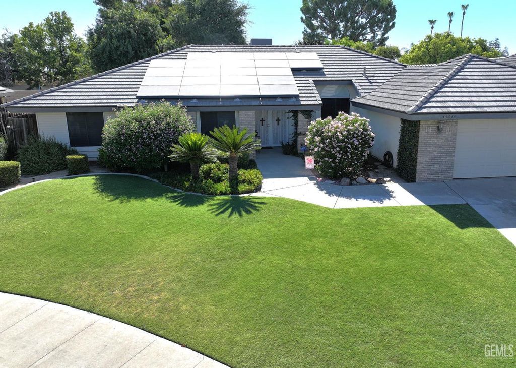 7304 Jolynn Street, Bakersfield, CA 93308