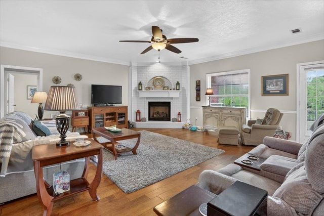 203 WINDY OAKS DR, Munford, TN 38058