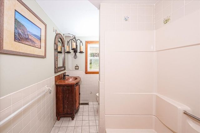 13 Shore Ave, Maynard, MA 01754