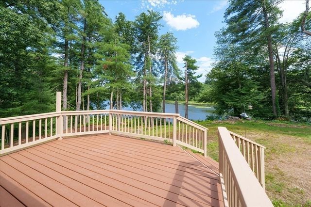 13 Shore Ave, Maynard, MA 01754