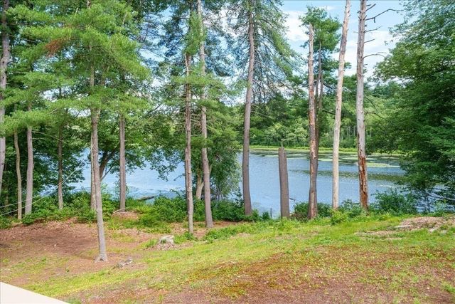 13 Shore Ave, Maynard, MA 01754