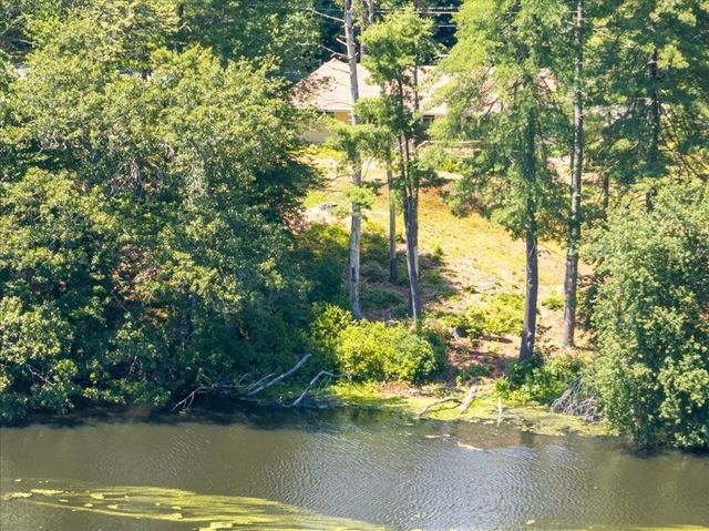 13 Shore Ave, Maynard, MA 01754