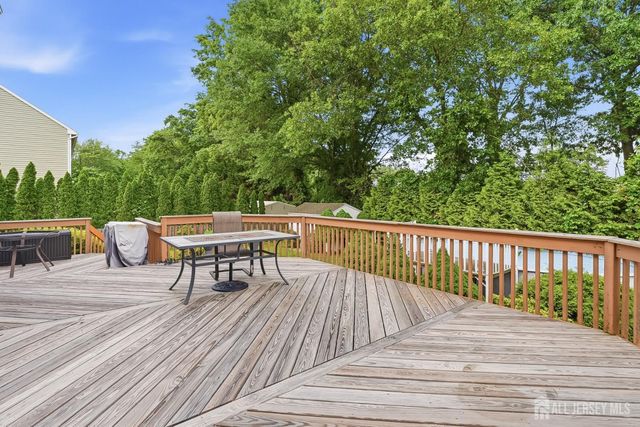 19 Gregory Street, Hazlet, NJ 07730