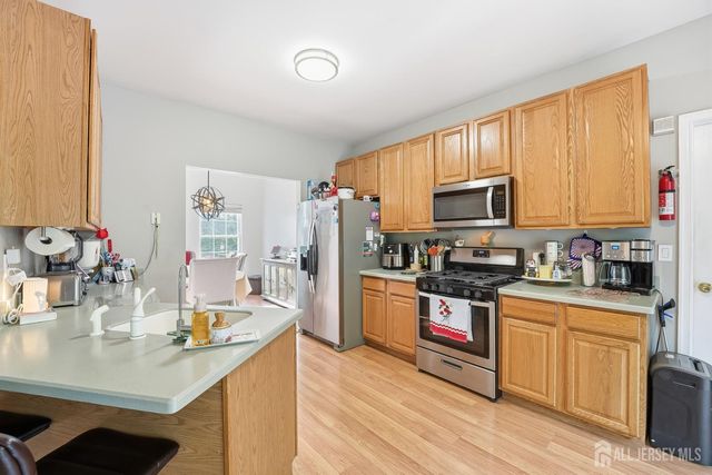 19 Gregory Street, Hazlet, NJ 07730