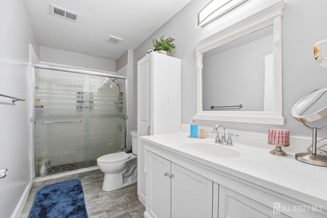 19 Gregory Street, Hazlet, NJ 07730