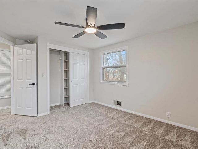 1520 Parklane Dr Drive, Bettendorf, IA 52722