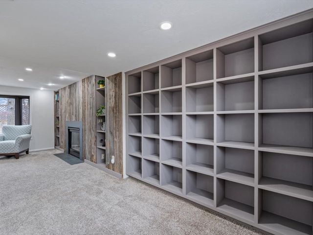 1520 Parklane Dr Drive, Bettendorf, IA 52722