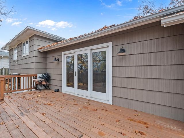 1520 Parklane Dr Drive, Bettendorf, IA 52722