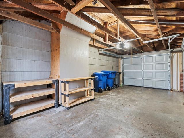 1520 Parklane Dr Drive, Bettendorf, IA 52722