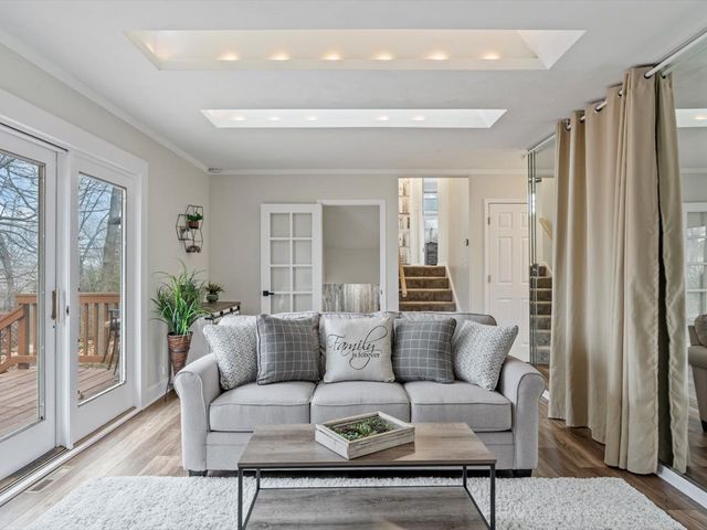 1520 Parklane Dr Drive, Bettendorf, IA 52722