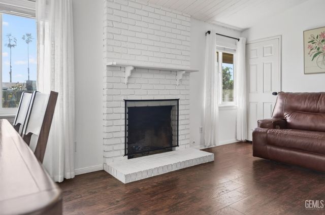 3013 Saint Marys Street, Bakersfield, CA 93305