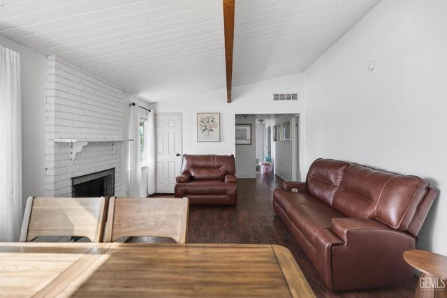 3013 Saint Marys Street, Bakersfield, CA 93305