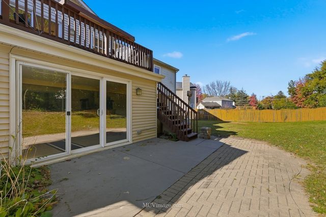 1078 Rain Tree Drive, Bolingbrook, IL 60440