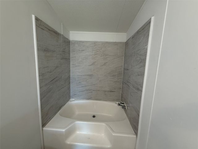 9022 Diamond Avenue, Kaufman, TX 75142