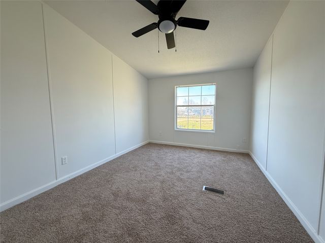 9022 Diamond Avenue, Kaufman, TX 75142