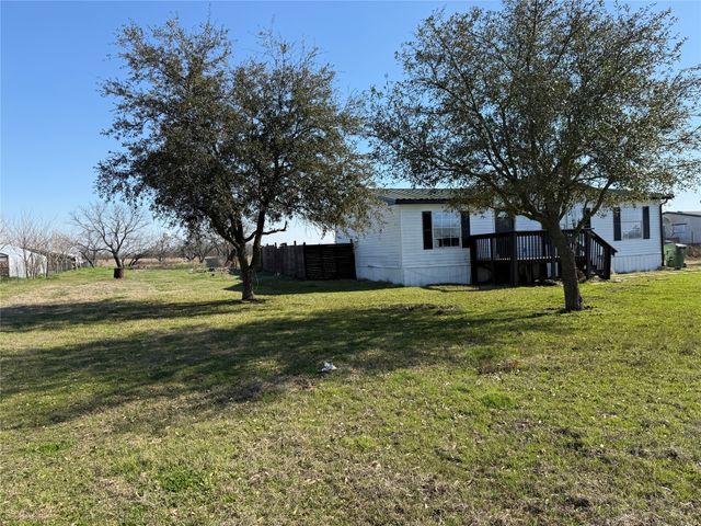 9022 Diamond Avenue, Kaufman, TX 75142