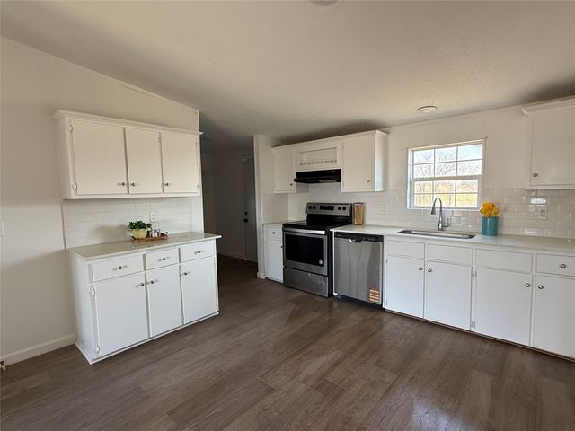 9022 Diamond Avenue, Kaufman, TX 75142