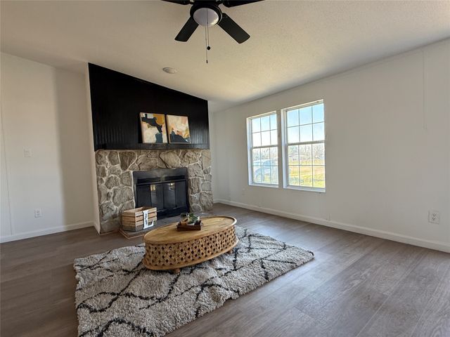 9022 Diamond Avenue, Kaufman, TX 75142