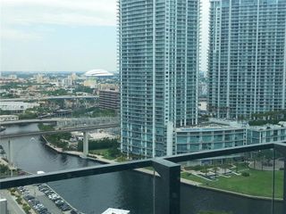 68 SE 6 St 1908, Miami, FL 33131