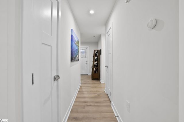 210 Bending Brinch Road, Greenville, SC 29605