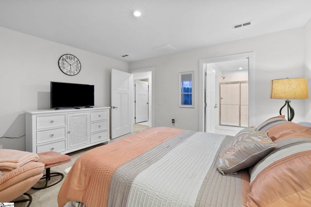 210 Bending Brinch Road, Greenville, SC 29605