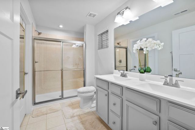 210 Bending Brinch Road, Greenville, SC 29605