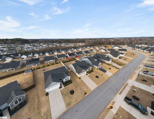 210 Bending Brinch Road, Greenville, SC 29605