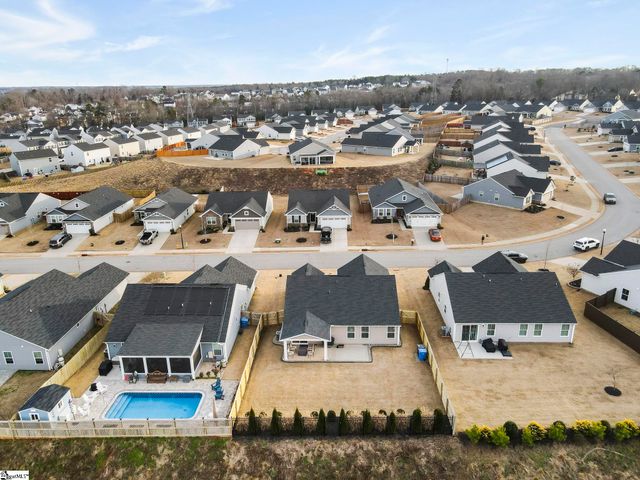 210 Bending Brinch Road, Greenville, SC 29605