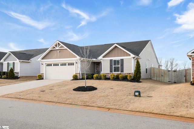 210 Bending Brinch Road, Greenville, SC 29605