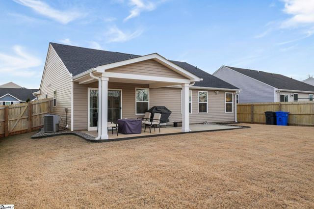 210 Bending Brinch Road, Greenville, SC 29605