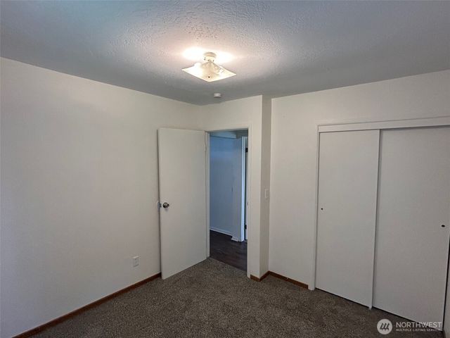 1012 7th Street S, Kelso, WA 98626