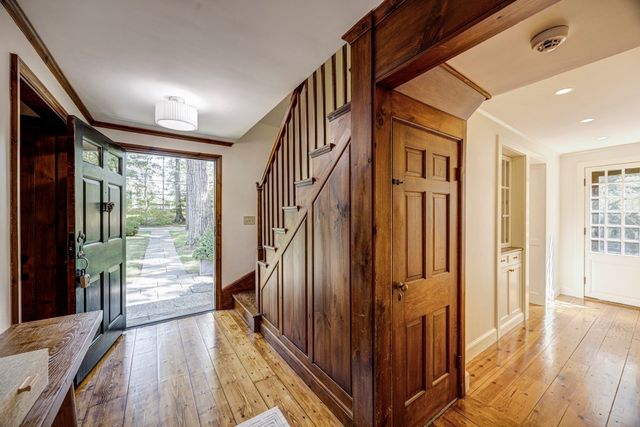 284 Woodland Road, Brookline, MA 02467