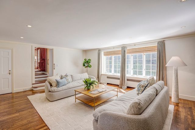284 Woodland Road, Brookline, MA 02467
