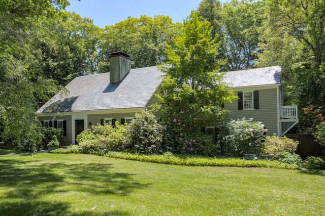284 Woodland Road, Brookline, MA 02467