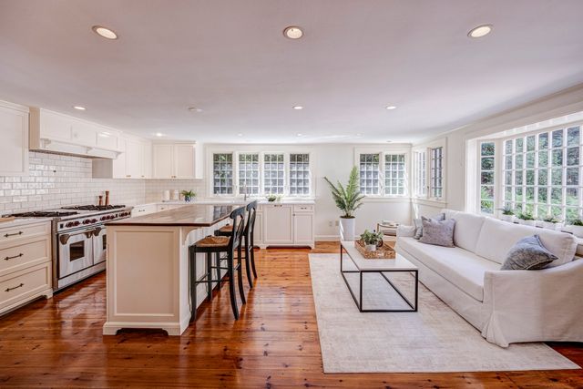 284 Woodland Road, Brookline, MA 02467