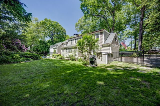 284 Woodland Road, Brookline, MA 02467