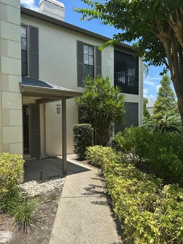 13046 VILLAGE CHASE CIRCLE 13046, Tampa, FL 33618
