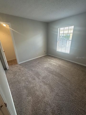 13046 VILLAGE CHASE CIRCLE 13046, Tampa, FL 33618