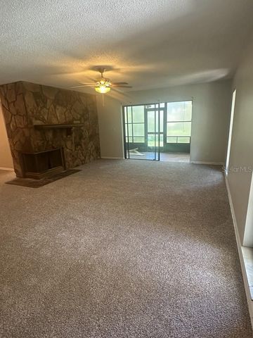 13046 VILLAGE CHASE CIRCLE 13046, Tampa, FL 33618