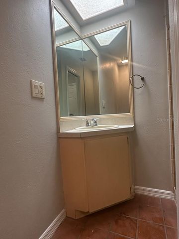 13046 VILLAGE CHASE CIRCLE 13046, Tampa, FL 33618
