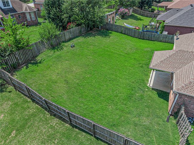 450 Beasley Drive, Centerton, AR 72719