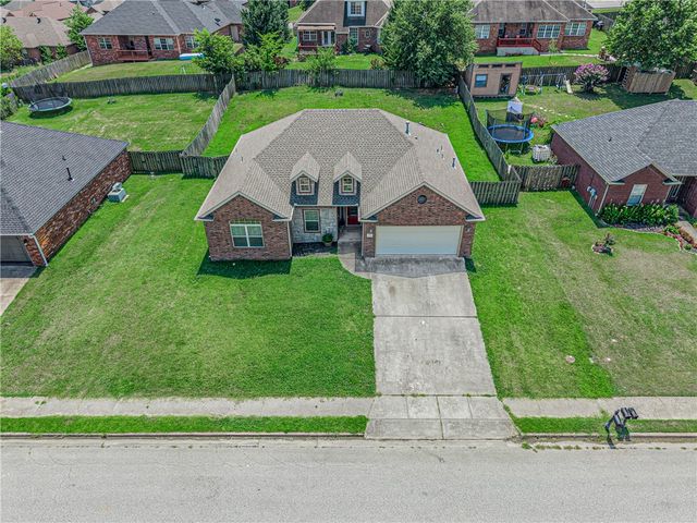 450 Beasley Drive, Centerton, AR 72719
