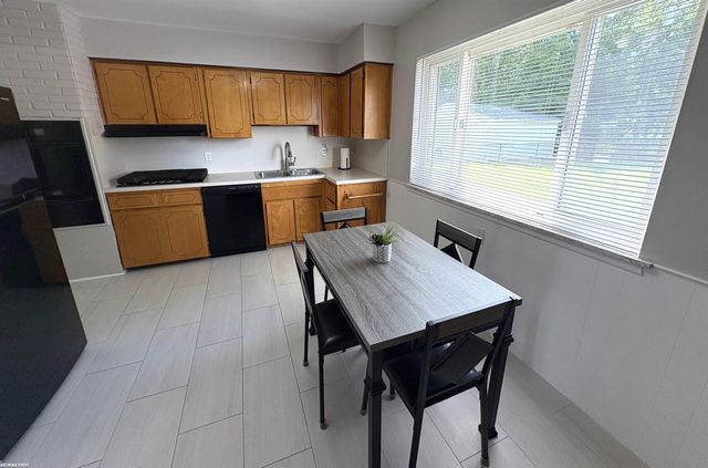 11652 Frazho Road, Warren, MI 48089