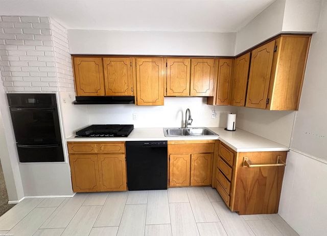 11652 Frazho Road, Warren, MI 48089