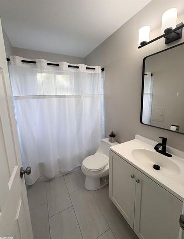 11652 Frazho Road, Warren, MI 48089