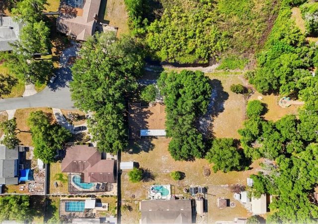33201 COVENTRY DRIVE, Leesburg, FL 34788